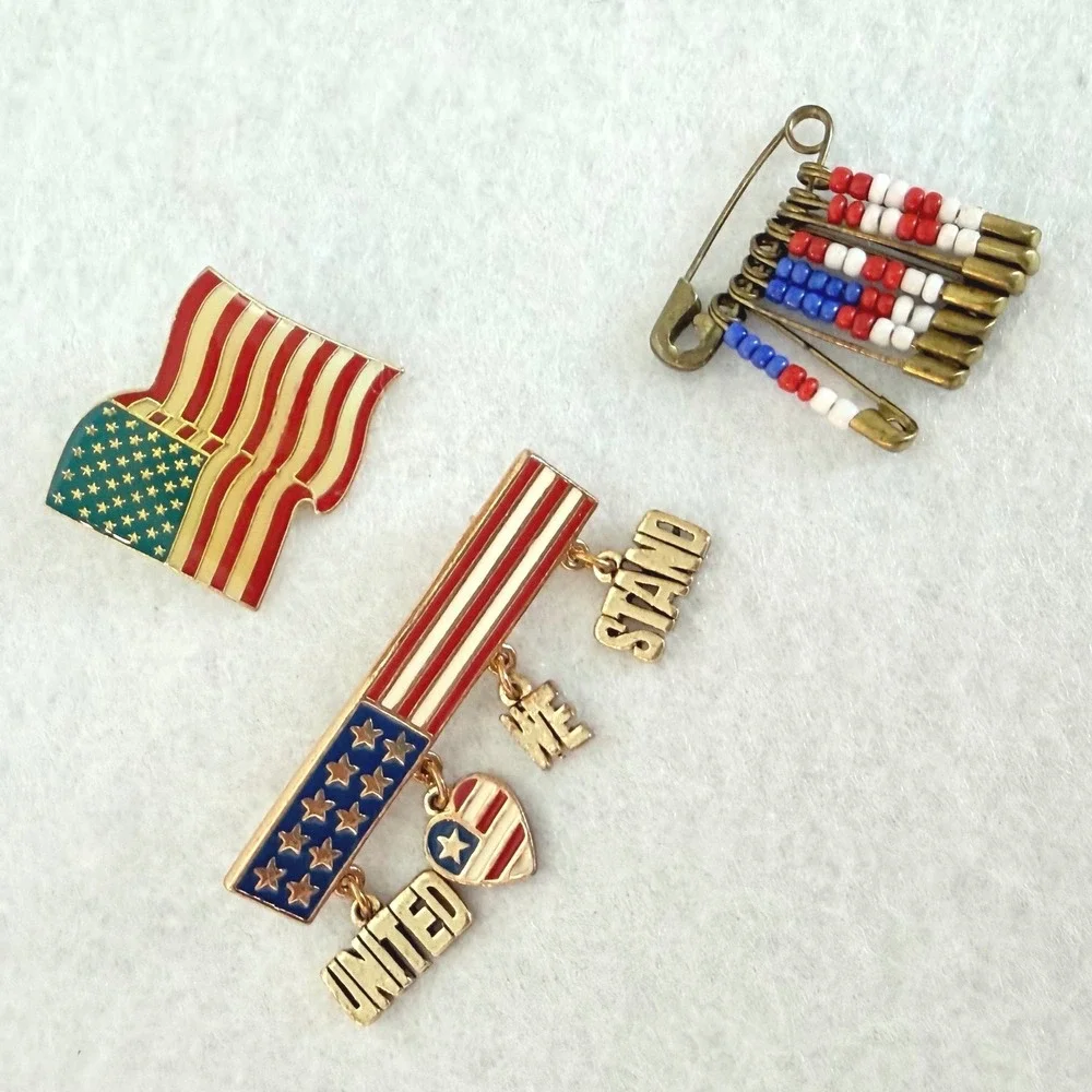 VTG Patriotic Americana Pin Lot USA Flag United We Stand Safety Pin Brooch
